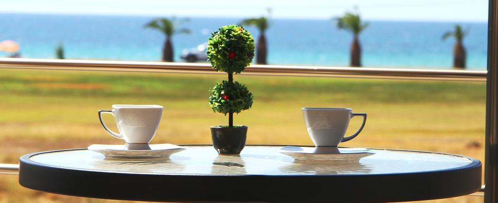 Am Beach House Nea Moudania Exterior foto